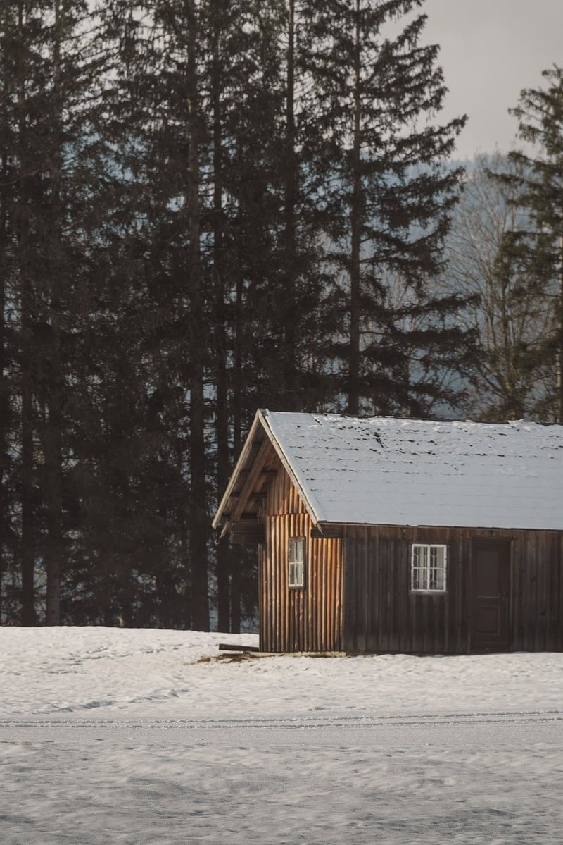Cozy Outdoor Escapes